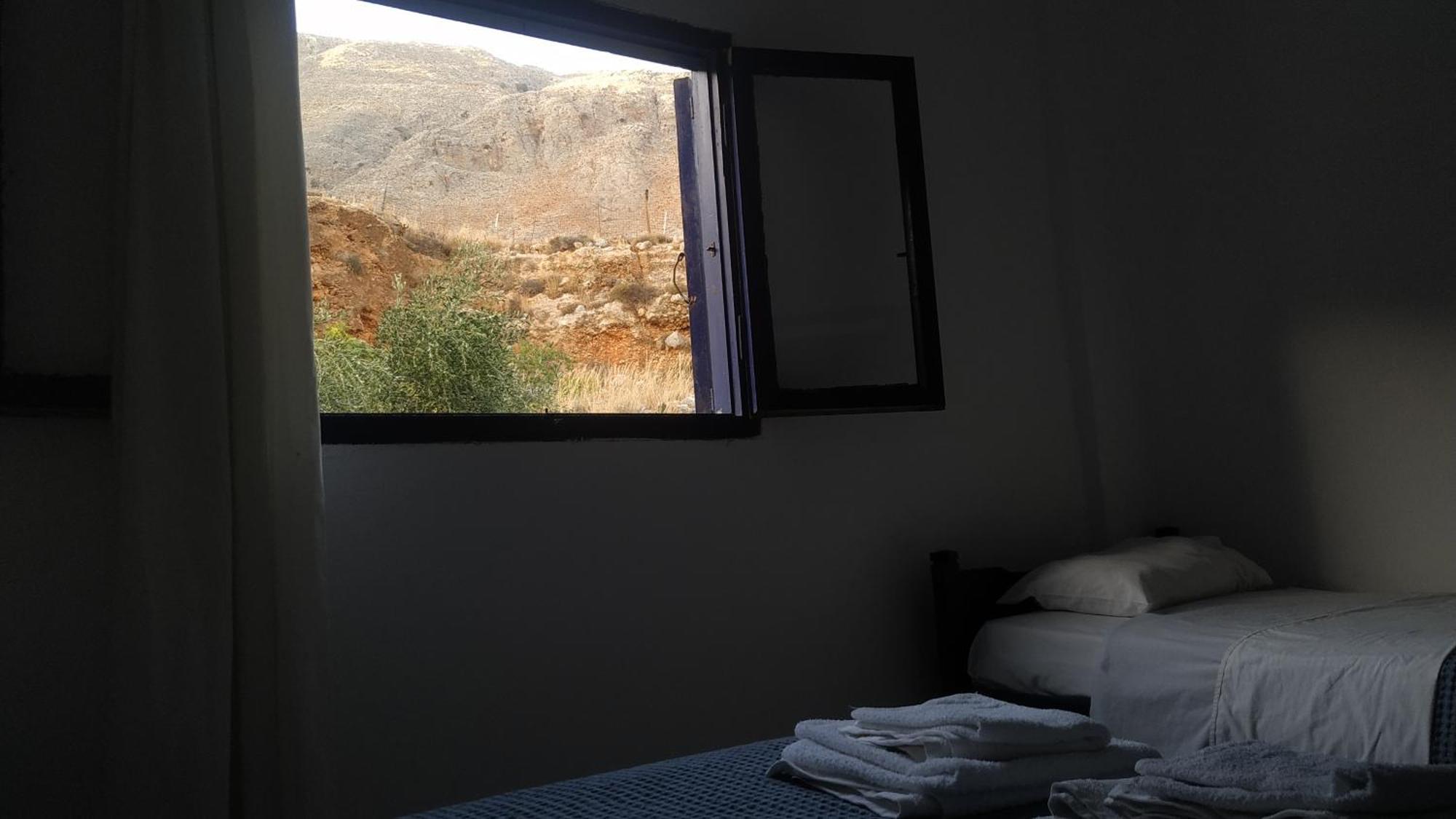 Georgoshouse Lykos Beach Sfakia Livaniana Exterior foto