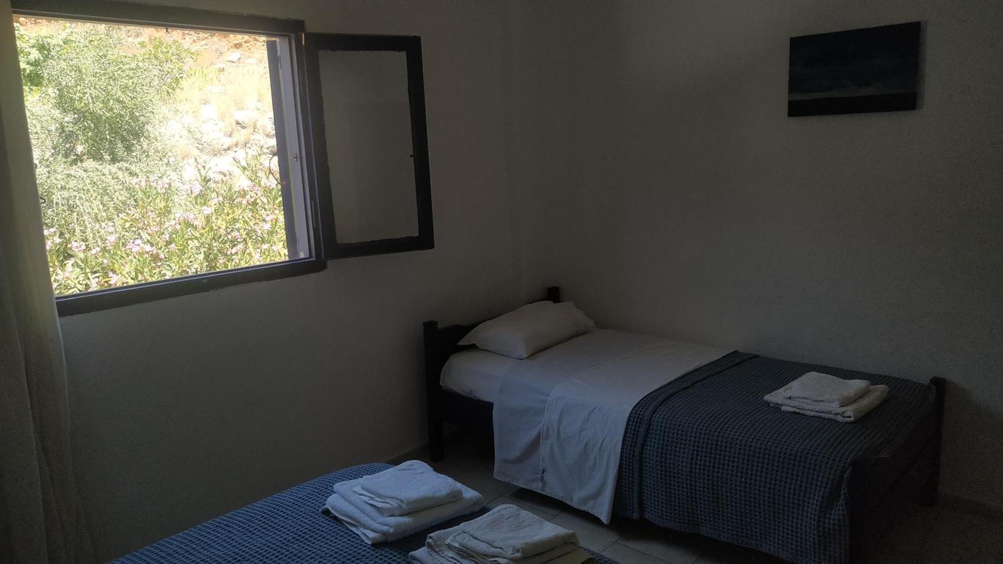 Georgoshouse Lykos Beach Sfakia Livaniana Exterior foto